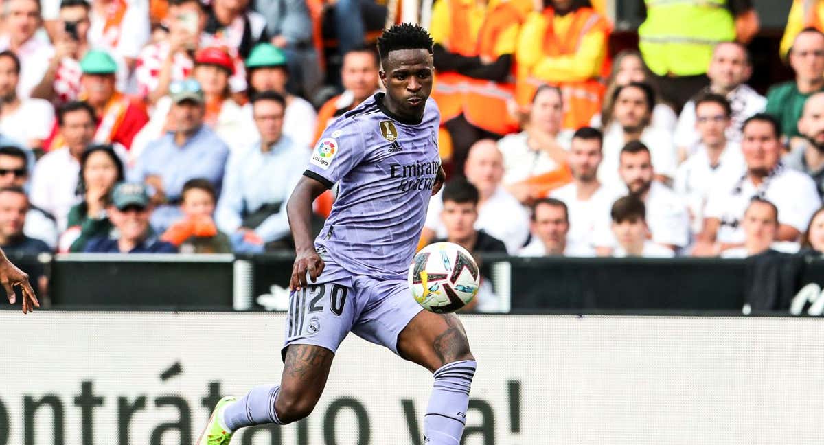 Vinicius, en una acción el domingo en Mestalla./Ivan Terron / Afp