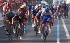 Alberto Dainese gana el sprint con foto finish y Geraint Thomas mantiene la maglia rosa
