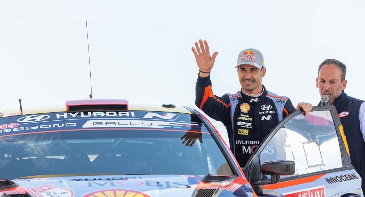 Dani Sordo celebrando hace unos días el segundo puesto en el Rally de Portugal. /Hyundai Motorsport