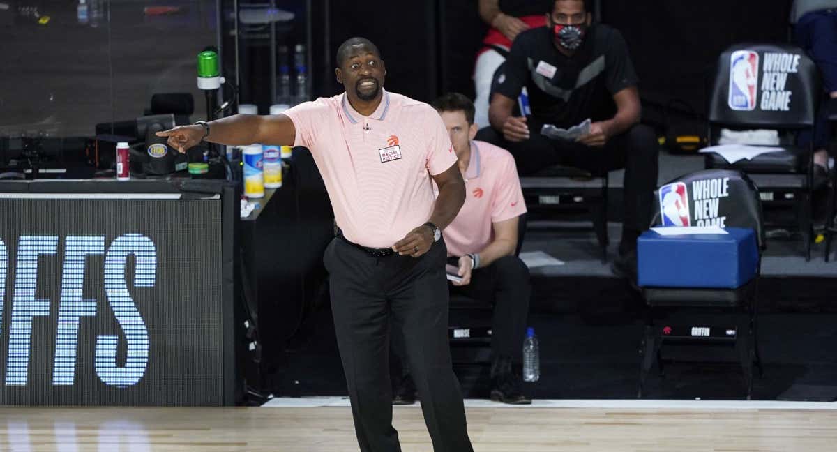 Adrian Griffin durante un partido en la Burbuja de Orlando.