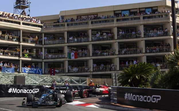Terrazas en la horquilla de Mónaco durante el Gran Premio de F1.  Reuters