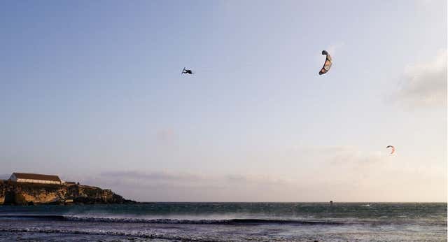 Liam Whaley, el mago del viento, vuela en casa