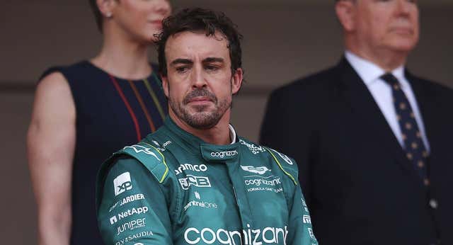Fernando Alonso y la 33: “Tenemos un coche que nos dará opciones este año”