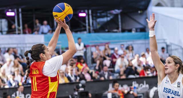 La maldición  de cuartos deja a España fuera de la lucha por las medallas