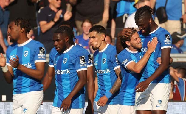 El Genk se las prometía felices con el primer gol.  AFP