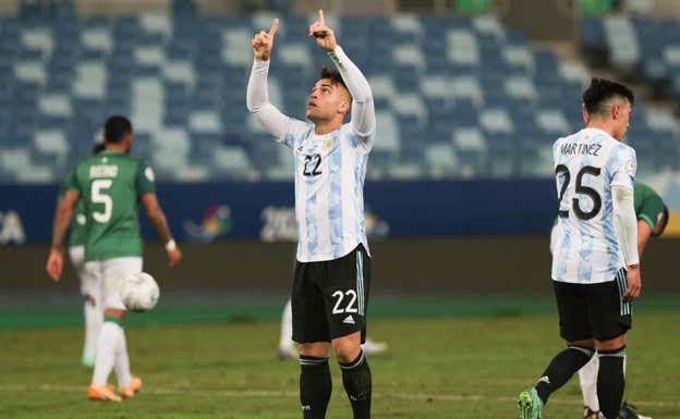 Lautaro Martínez celebra un gol en la Copa América 2021.  AFA
