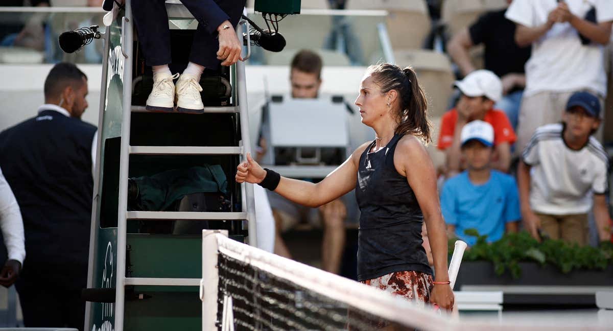 El gesto de Daria Kasatkina tras caer ante Svitolina./REUTERS