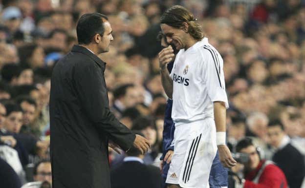 Woodgate se retira lesionado en un partido del Real Madrid.  GETTY
