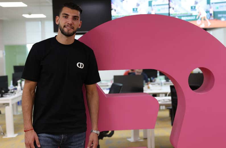 Rafa Mir: «Mendilibar dio normalidad, veníamos de estar saturados»