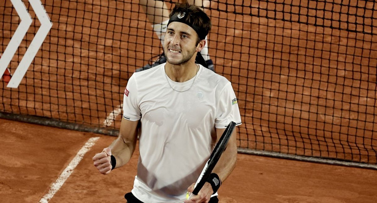 Tomás Etcheverry, durante el partido con Yoshihito Nishioka.