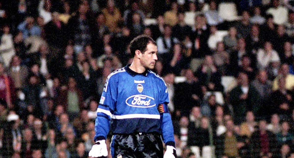 Andoni Zubizarreta, el jugador con más partidos en la Liga española en un partido con el Valencia./Eduardo Ripoll