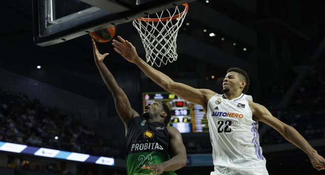 El Joventut pide “el mismo respeto que el Real Madrid” a los árbitros y pone el foco en Tavares
