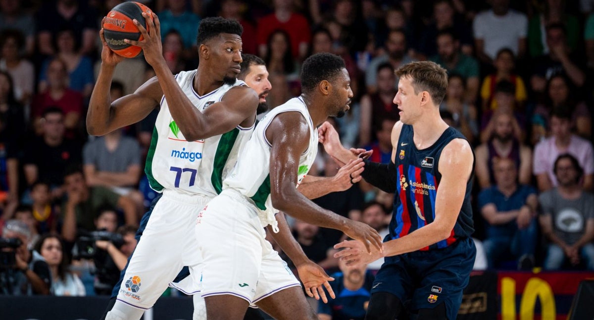 Jugada de Unicaja durante el partido ante el Barça.