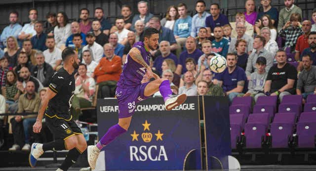 ‘Hat-trick’ del Anderlecht en España: Cainan, Marcenio y Saura