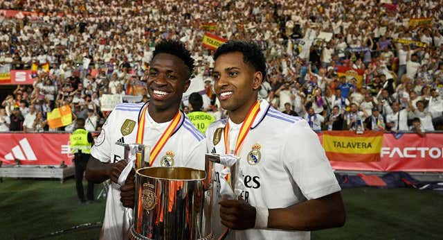 Cambio de dorsales en el Real Madrid: ¡Vinicius lucirá el 7,  Rodrygo el 11 y Bellingham el 5!