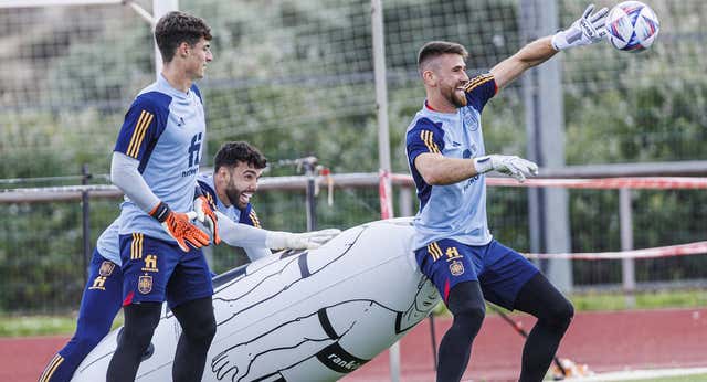 Simón, Kepa y un debate que despierta curiosidad en el vestuario