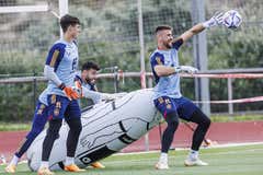 Simón, Kepa y un debate que despierta curiosidad en el vestuario