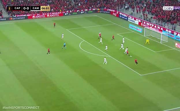 Así golea Vitor Roque: con la voracidad de Luis Suárez y tras la estela de Ronaldo