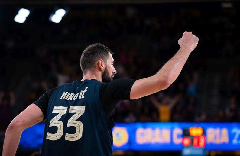 Continúa una tormenta «molt heavy» con Mirotic... menos en el entrenamiento del Barça