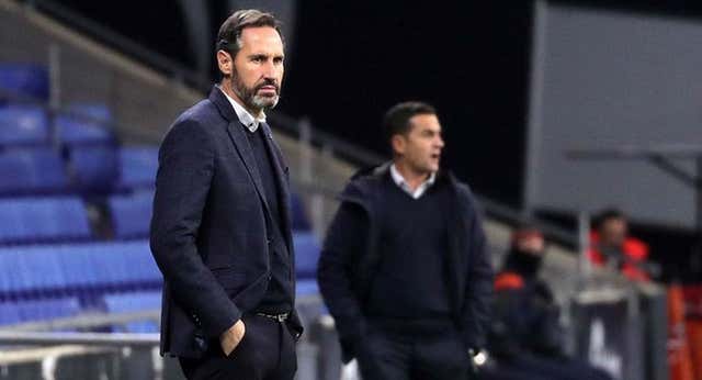 Los banquillos de LaLiga toman forma: Vicente Moreno firmará por el Almería y Francisco está a un paso del Rayo Vallecano