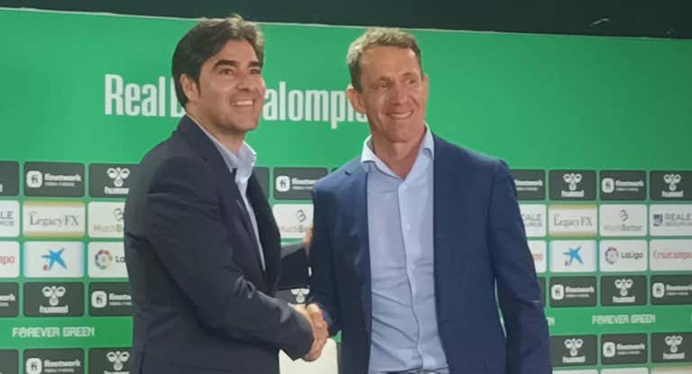 Ramón Planes junto al presidente, Ángel Haro.