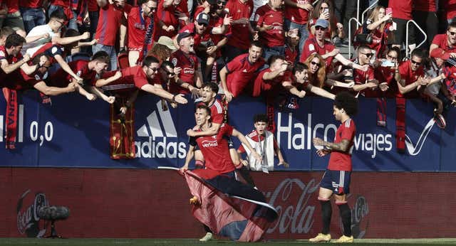 La tensa espera de Osasuna para jugar la Conference se alarga 48 horas más