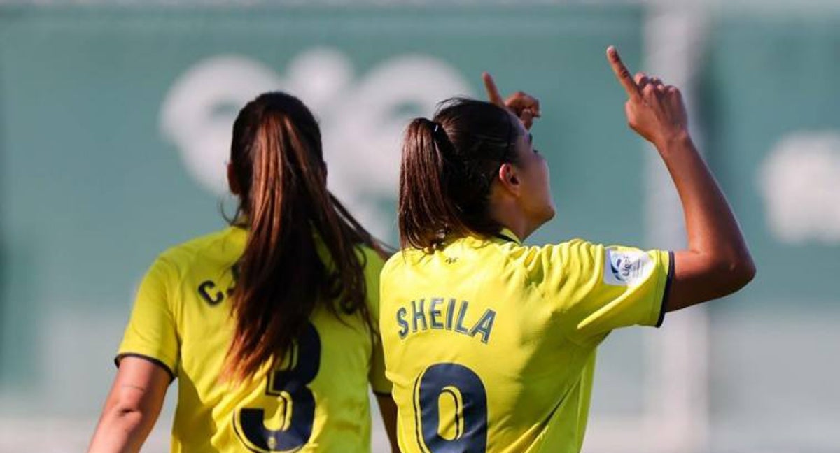 Sheila Guijarro celebra un gol con el Villarreal la pasada temporada.