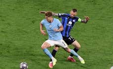 El Al Nassr llega a Milán y quiere cerrar el fichaje de Brozovic con 20 millones anuales