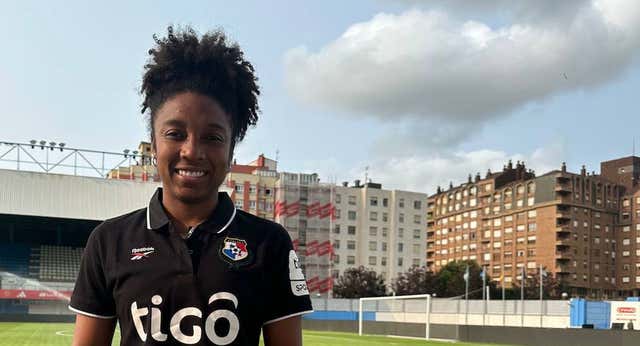 Marta Cox, rival de España y compañera de Jenni Hermoso: «Es como una bebé grande»