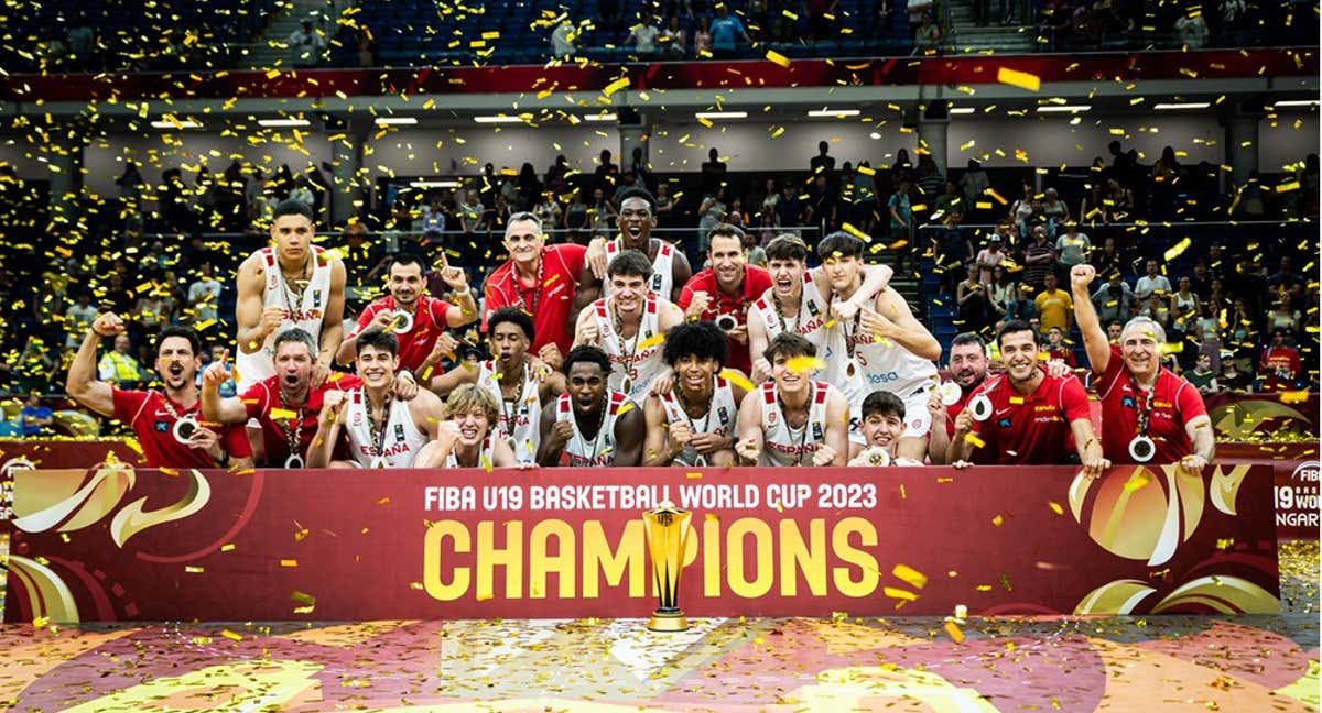 España celebra el título de campeones del mundo sub-19