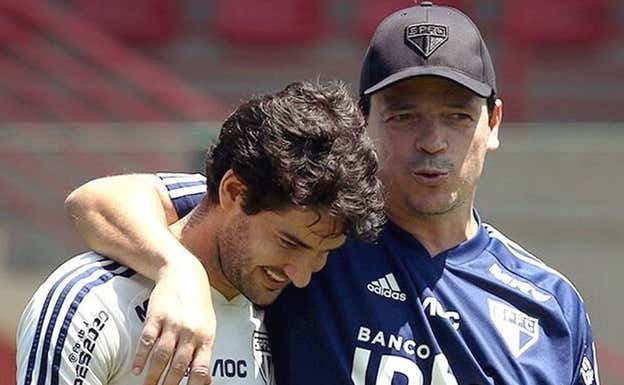 Pato y Diniz durante un entrenamiento.  @saopaulofc