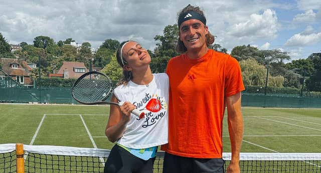 Paula Badosa y Stefanos Tsitsipas se retiran del dobles mixto tras la lesión de la española