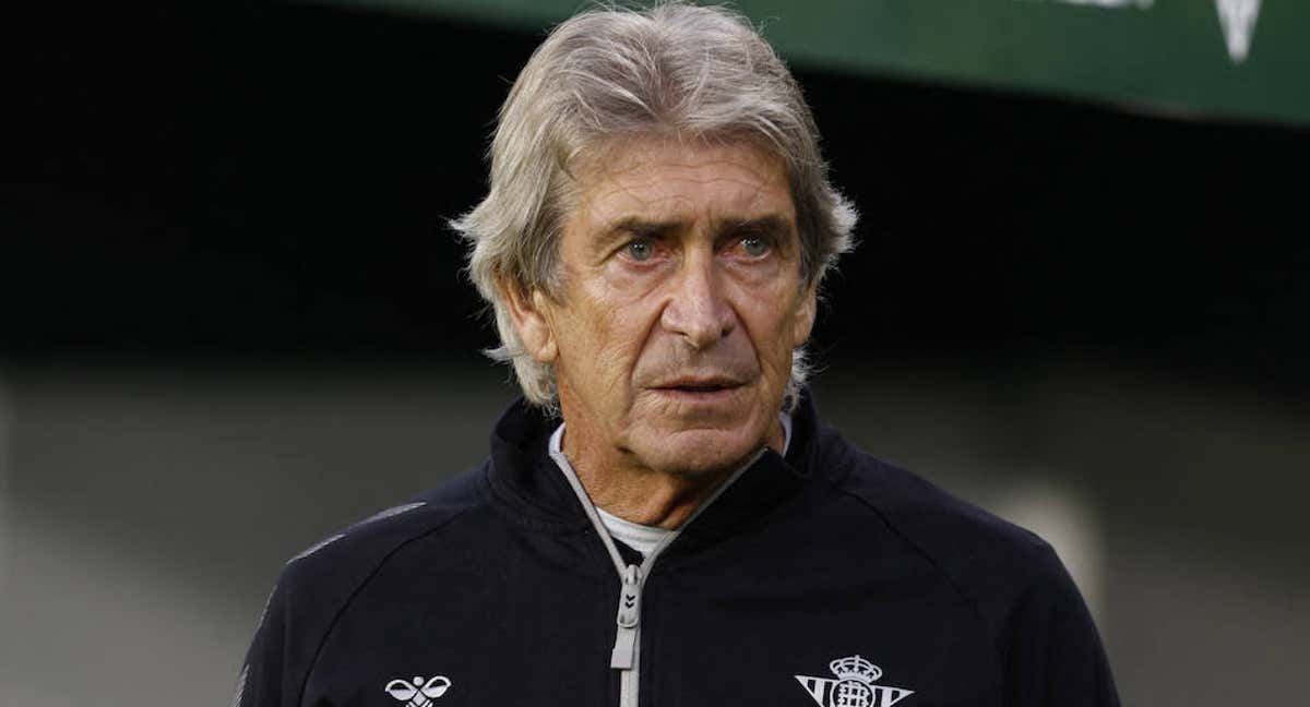 Manuel Pellegrini en un partido con el Betis./GETTY