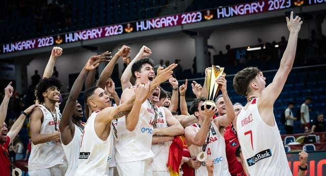 Aday Mara, Izan Almansa, Baba Miller y Juan Núñez, ante su primera cita con la Selección absoluta
