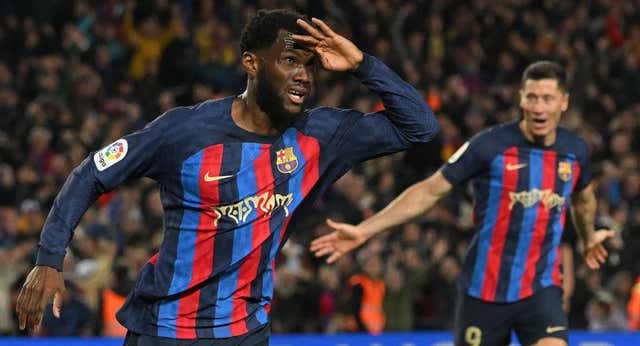 Xavi le abre la puerta a Kessie… pero él no quiere irse salvo ofertón