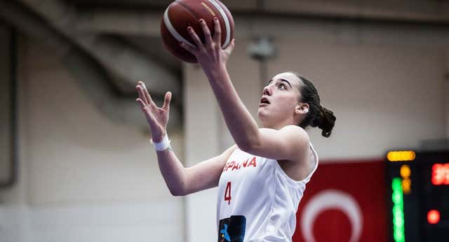 Iyana Martín, un talento sin igual del baloncesto español que acumula quintetos ideales