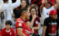 Quién es Vitor Roque: cómo y dónde juega el nuevo fichaje del FC Barcelona y sus estadísticas en Brasil