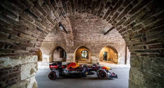Por qué el show de Red Bull en Madrid es un guiño más a la F1, pero no el definitivo