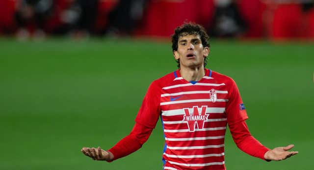 Vallejo se marcha cedido al Granada hasta 2024