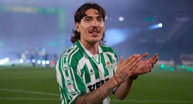 El Betis y Héctor Bellerín sellan el regreso más deseado con un año de retraso