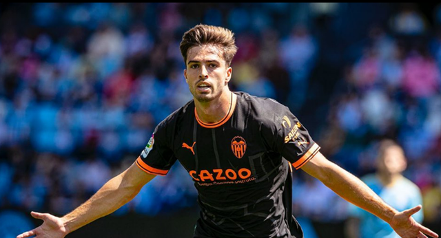 El Valencia inicia conversaciones para renovar a Alberto Marí