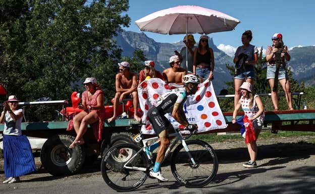 Mikel Landa en una ascensión del Tour. AFP
