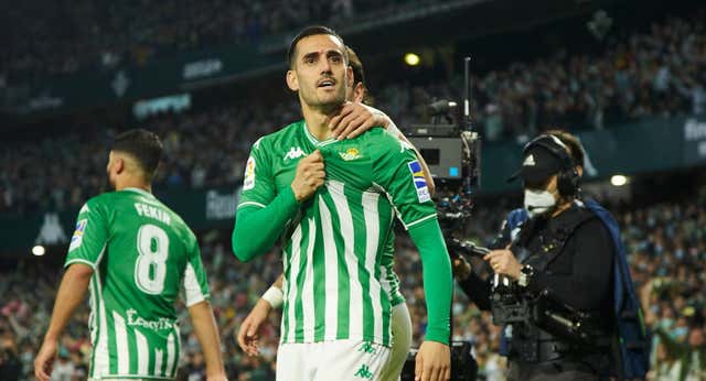 Arabia Saudí tienta a Juanmi; el Celta cierra el fichaje de Dotor