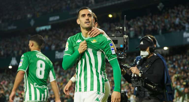 Juanmi, tras marcar un gol con el Betis.