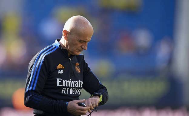 Antonio Pintus, durante un calentamiento del Real Madrid. AFP