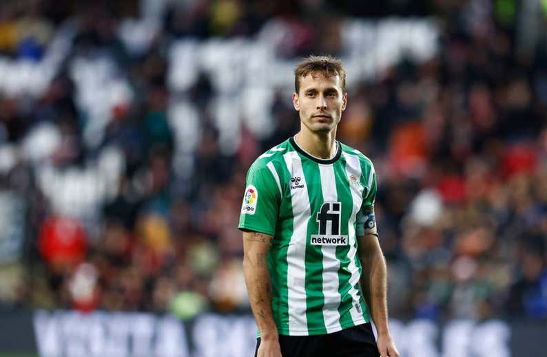 Canales sigue en Inglaterra a la espera del OK definitivo