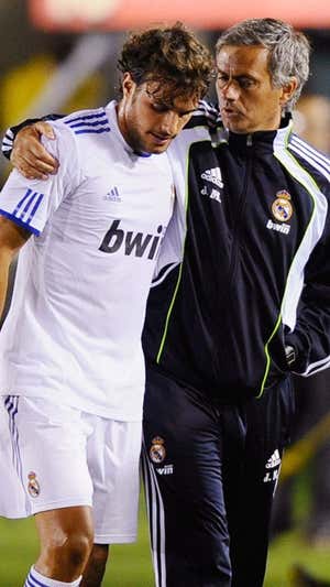 Pedro León y Mourinho, en la 2010-11.