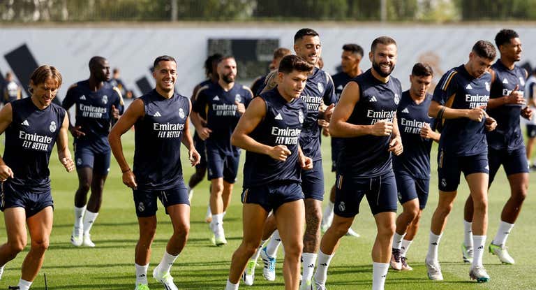 Los jugadores del Real Madrid, en el último entrenamiento antes de viajar a Estados Unidos.