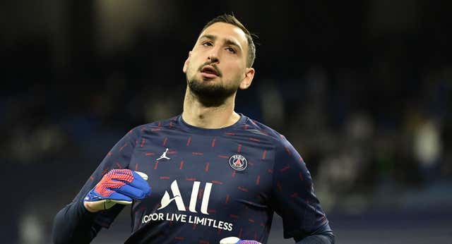 Asaltan la casa de Donnarumma, le dejan maniatado y le roban 500.000 euros