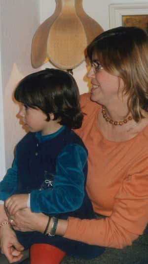 Aitana y su madre, Rosa.  FAMILIA DE AITANA